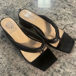 Vince Camuto Sabrinda Thong Heel Sandals in black size 9